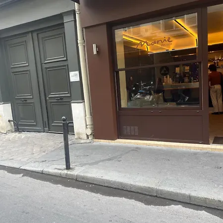 6 * Paris